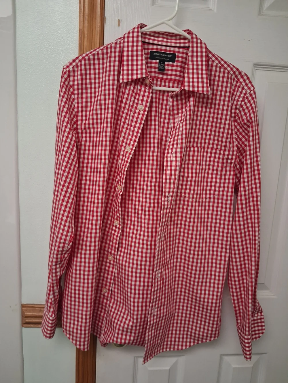 Banana Republic Red and White Gingham Tailored Button-Down Shirt
